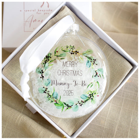Mummy To-Be 2025 Bauble.